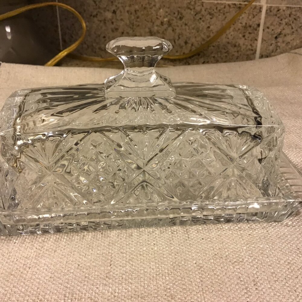 Dublin Vintage Crystal Glass Butter/Cheese dish - Mint condition